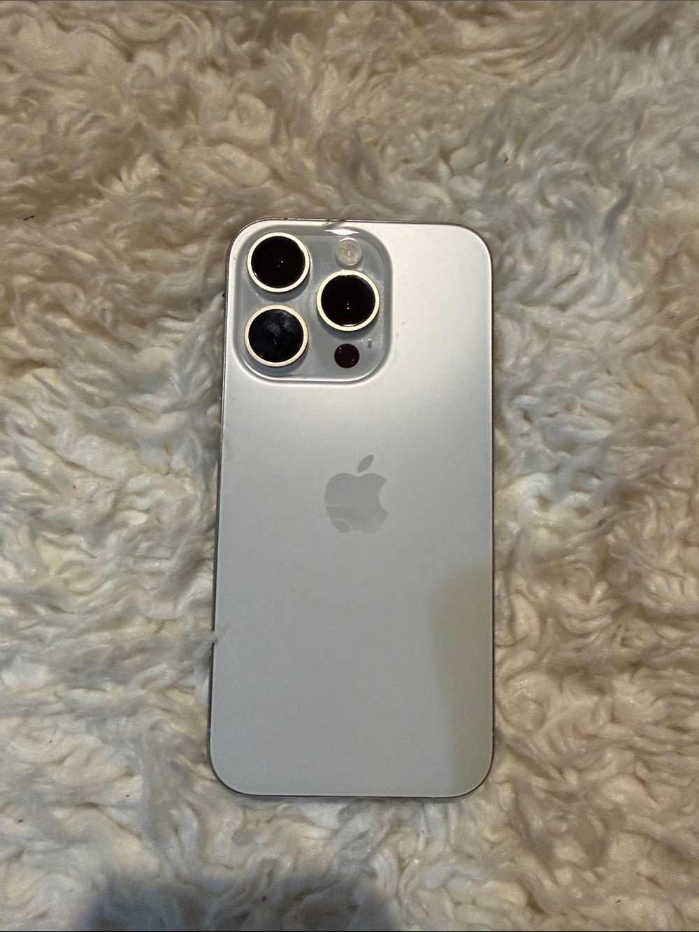 White Titanium iPhone 15 Pro, 1TB, excellent/perfect cosmetic condition,
